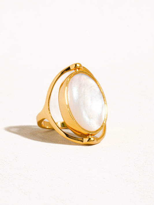 Violette 18K Gold Double-Sided Shell Ring